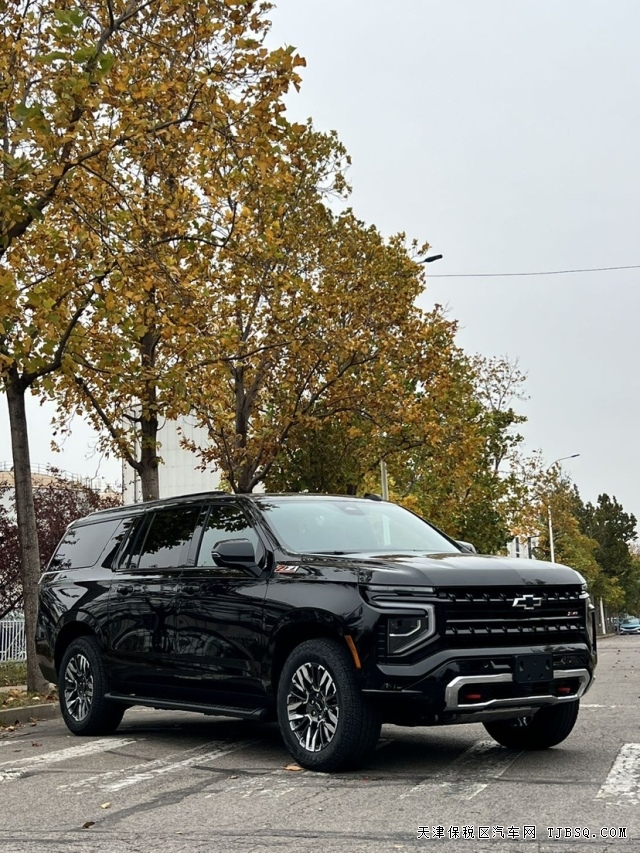 美系大块头25款萨博版Suburban3.0T柴油四驱港口开售