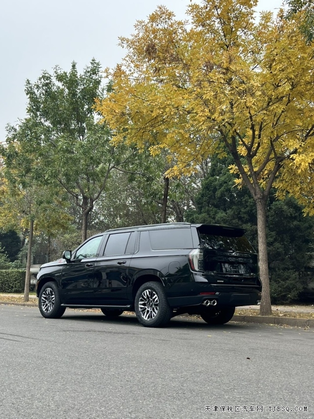 美系大块头25款萨博版Suburban3.0T柴油四驱港口开售