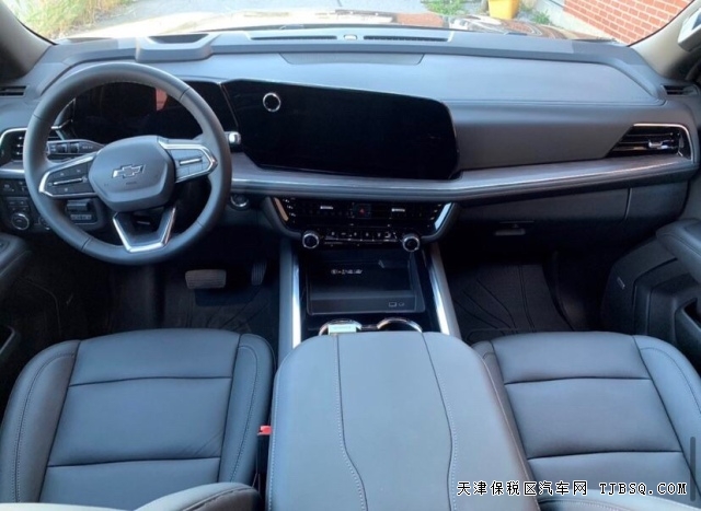 美系大块头25款萨博版Suburban3.0T柴油四驱港口开售