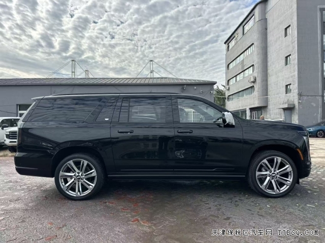加版25款凯迪拉克凯雷德6.2L加长版美系豪华SUV