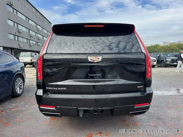 加版25款凯迪拉克凯雷德6.2L加长版美系豪华SUV