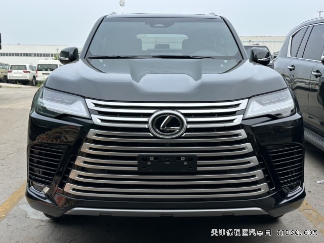 25款雷克萨斯LX600港口130万的售价是否有性价比