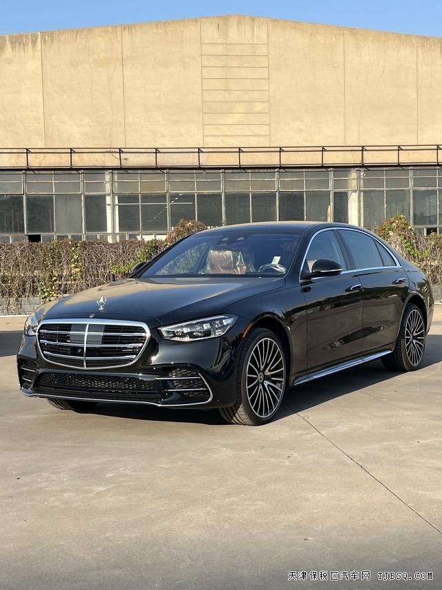 26款加版奔驰S500比迈巴赫还豪华舒适的旗舰轿车