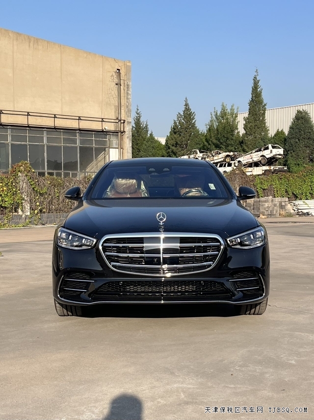 26款加版奔驰S500比迈巴赫还豪华舒适的旗舰轿车