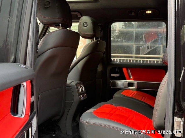 方盒子造型平行进口奔驰G550三把锁陪你征服无人区