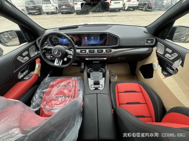 fbae8b2c865019c25a5f25355156098d 25款奔驰GLE53 AMG大型运动SUV3.0T搭配9AT