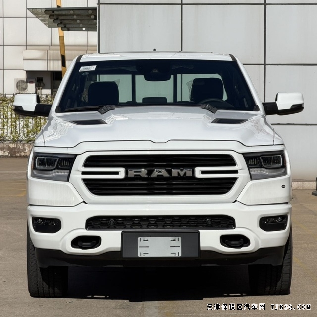 443466a4683c29b9cd0079ab741dd41e 平行进口23款道奇公羊运动版5.7L大皮卡售价42万