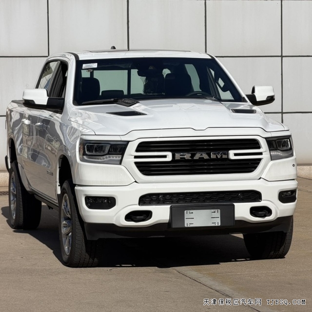 e61ece332c6b8b23b7f2e896ed0f4fd0 平行进口23款道奇公羊运动版5.7L大皮卡售价42万