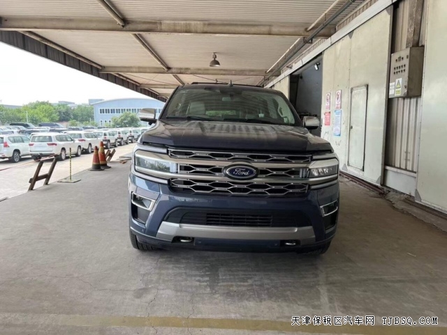 2063d57ed12e10403bbb0779df4d4446 库存处理22款福特征服者四驱长轴纯正美系风格价格给力