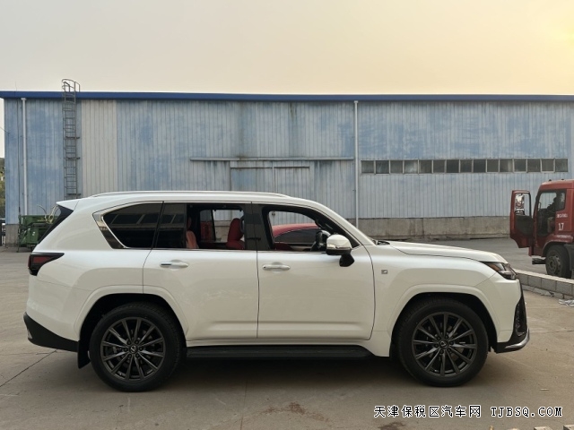 雷克萨斯LX600运动版底盘升降马克莱文森音响港口130万