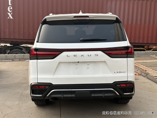 雷克萨斯LX600运动版底盘升降马克莱文森音响港口130万