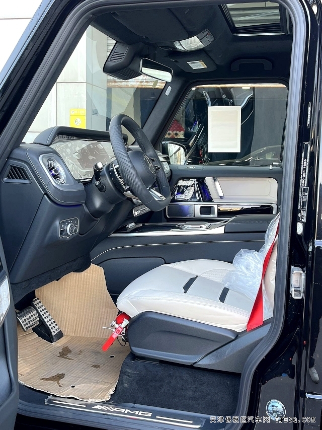 平行进口奔驰G63 AMG港口现车落地价270多万