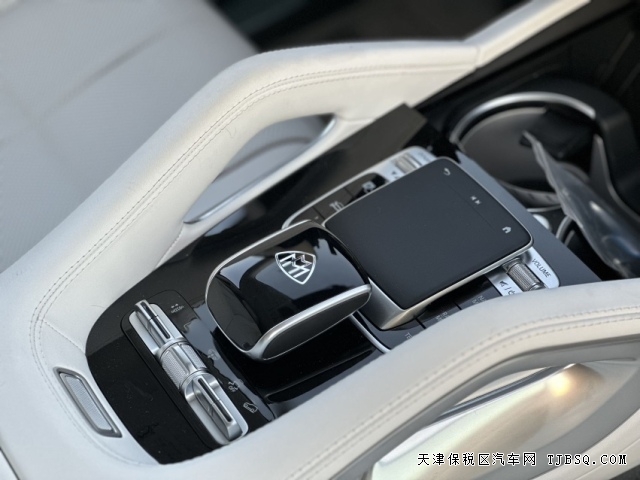 迈巴赫GLS600首发匠心高定版蓝银双拼配真丝白内饰港口现车