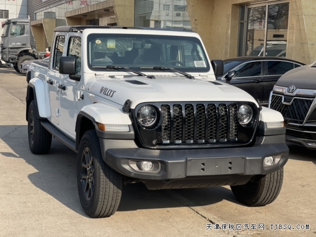 23款JEEP角斗士3.6L皮卡车 旅居版不报废最后一批现车