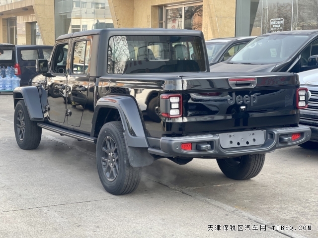 23款JEEP角斗士3.6L皮卡车 旅居版不报废最后一批现车