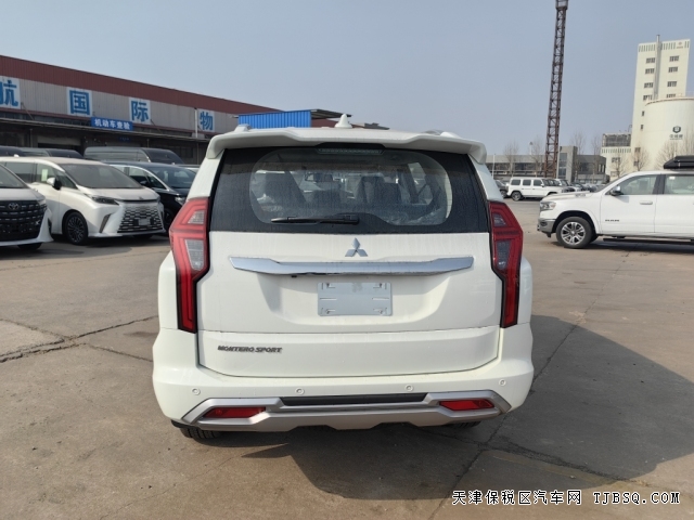 全新26款三菱帕杰罗劲畅3.0L V6王者归来港口现车发售