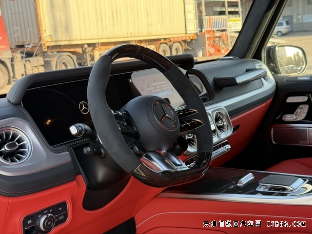 1fb5cde364a76d019e8a439401e2c5c3 26款欧规奔驰G63AMG全球大满配车型港口爆款价格