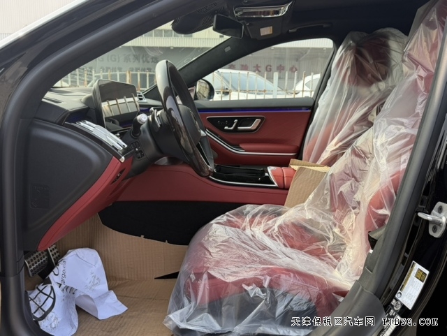 e38f2f138881230b45e1aeab5b5710c0 26款加版奔驰S580旗舰轿车V8动力与豪华配置的顶级奢华