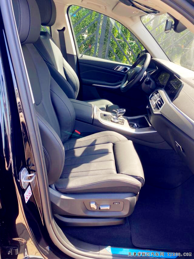 宝马X5 20款 3.0T XLine  现车手续齐