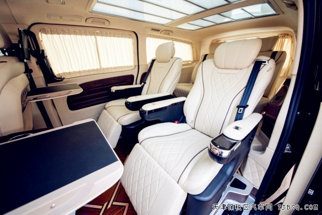  奔驰 威霆  2.0T 加长  价优 仅售56万