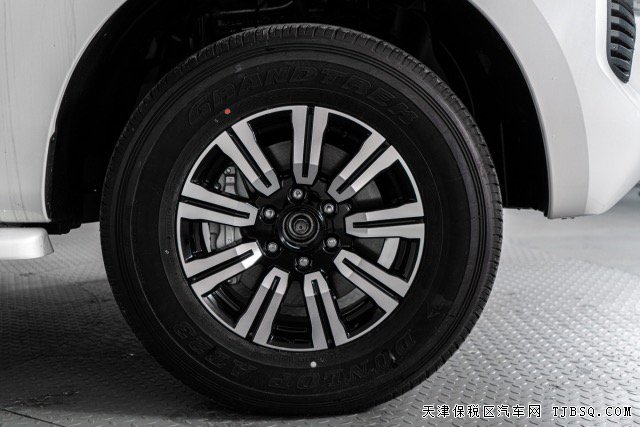 途乐Y62 20款 4.0 XE 现车可提 61.80 包牌包税