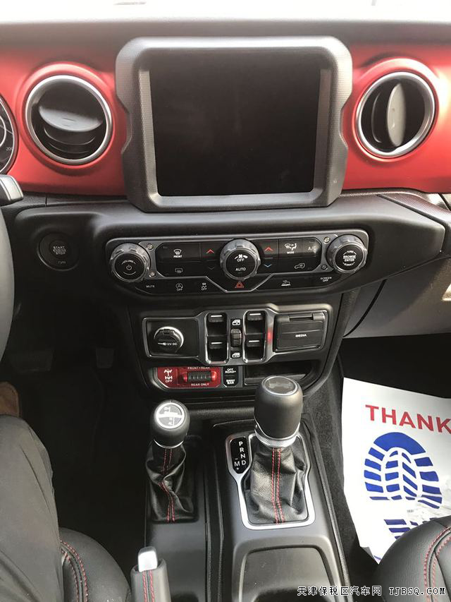 新款吉普牧马人2.0T卢比肯港口国六现车 随时提车价优