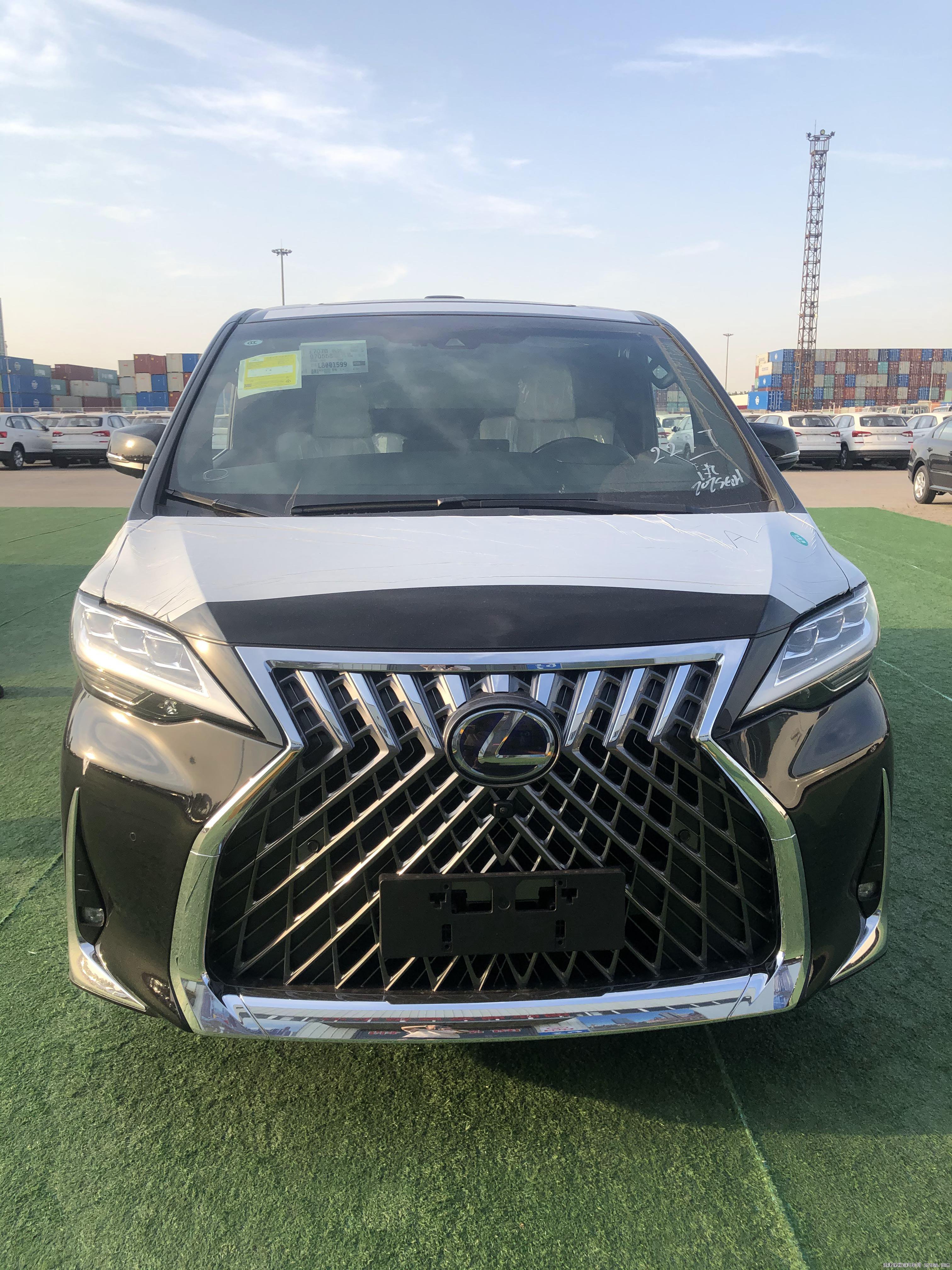 天津港雷克萨斯LM300报价行情