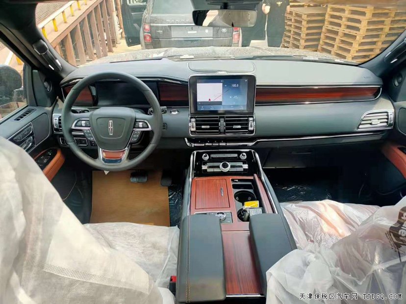 20款林肯领航员3.5T长轴版 港口国六现车随时提价优