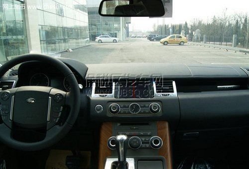 路虎揽胜运动版 天津惊爆年底直降25万