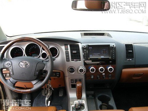 天津保税区 丰田坦途新款皮卡现车报价45万岁末促销