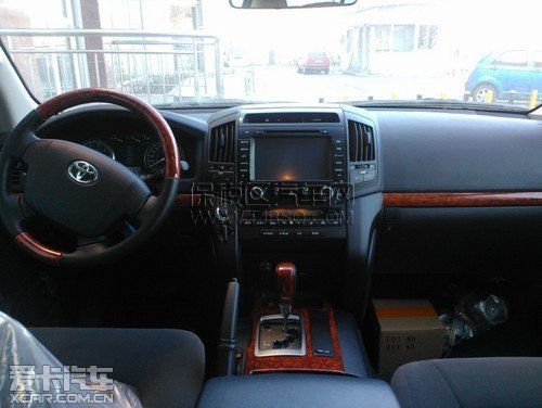 丰田酷路泽4000 丰田酷路泽4000中东版港口现车火热让利