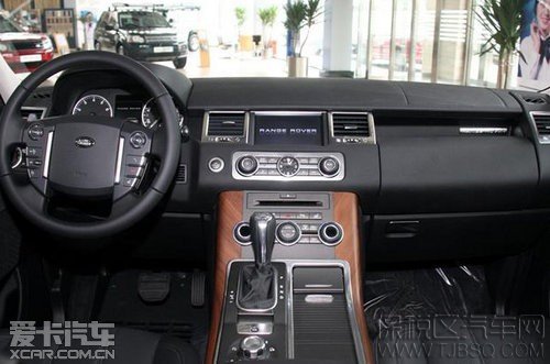 路虎揽胜创世尊崇版港口最低价279.8万