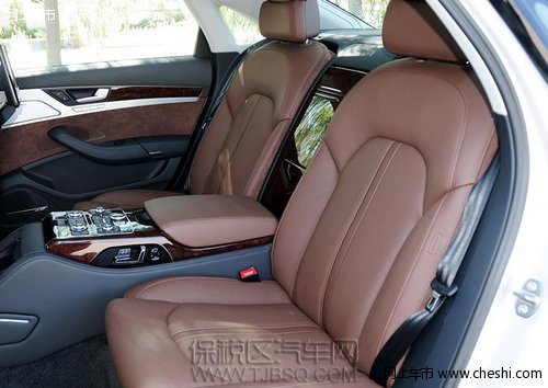 进口奥迪A8 天津保税区现车元旦前折扣价反馈