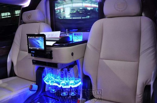 天津保税区 凯迪拉克总统一号现车