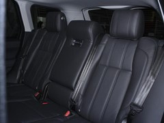 路虎揽胜行政版特卖 店内奋力狂降速抢