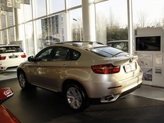 宝马X6店内现价再惠 现车78万豪情大卖