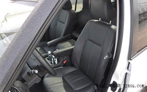 路虎发现四高配带环影 白黑色现车降价