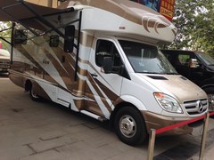 进口奔驰斯宾特24J房车 月末促销季开启