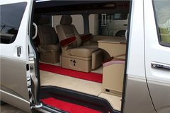 2014款丰田海狮商务车 上白下金优惠促销