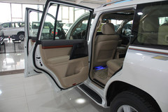 丰田酷路泽4000到店 月初疯抢欢迎莅临