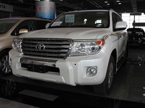 丰田兰德酷路泽5700中东版 酬宾价124.5万