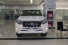 2014款丰田霸道2700 中东版现车39.7万送三包/踏板