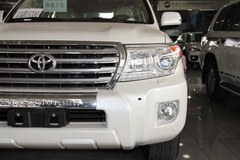 丰田兰德酷路泽5700中东版 酬宾价124.5万