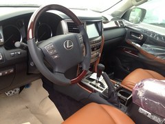 雷克萨斯5700顶配到店 底价坐拥豪华车