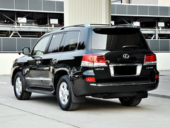 雷克萨斯LX570 现车优惠折扣巨献爆底价