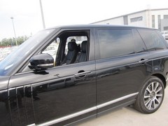 路虎揽胜加长创世315万 黑车黑内促销中