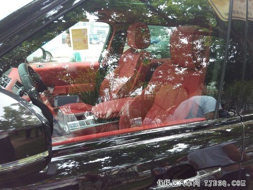 路虎揽胜运动版3.0 促销升级沸腾世界杯