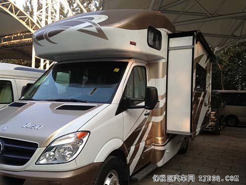 奔驰斯宾特房车24J 天津港价格不断走低