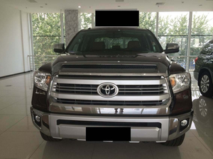 进口皮卡丰田坦途抵港 最低价万人狂抢