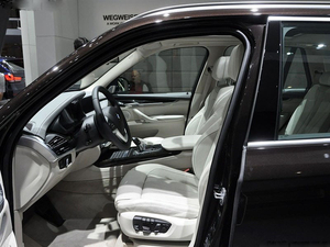 2014款宝马X5美规现车 六月优惠可分期